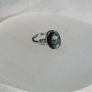 Elegant Nephrite Jade Ring💍